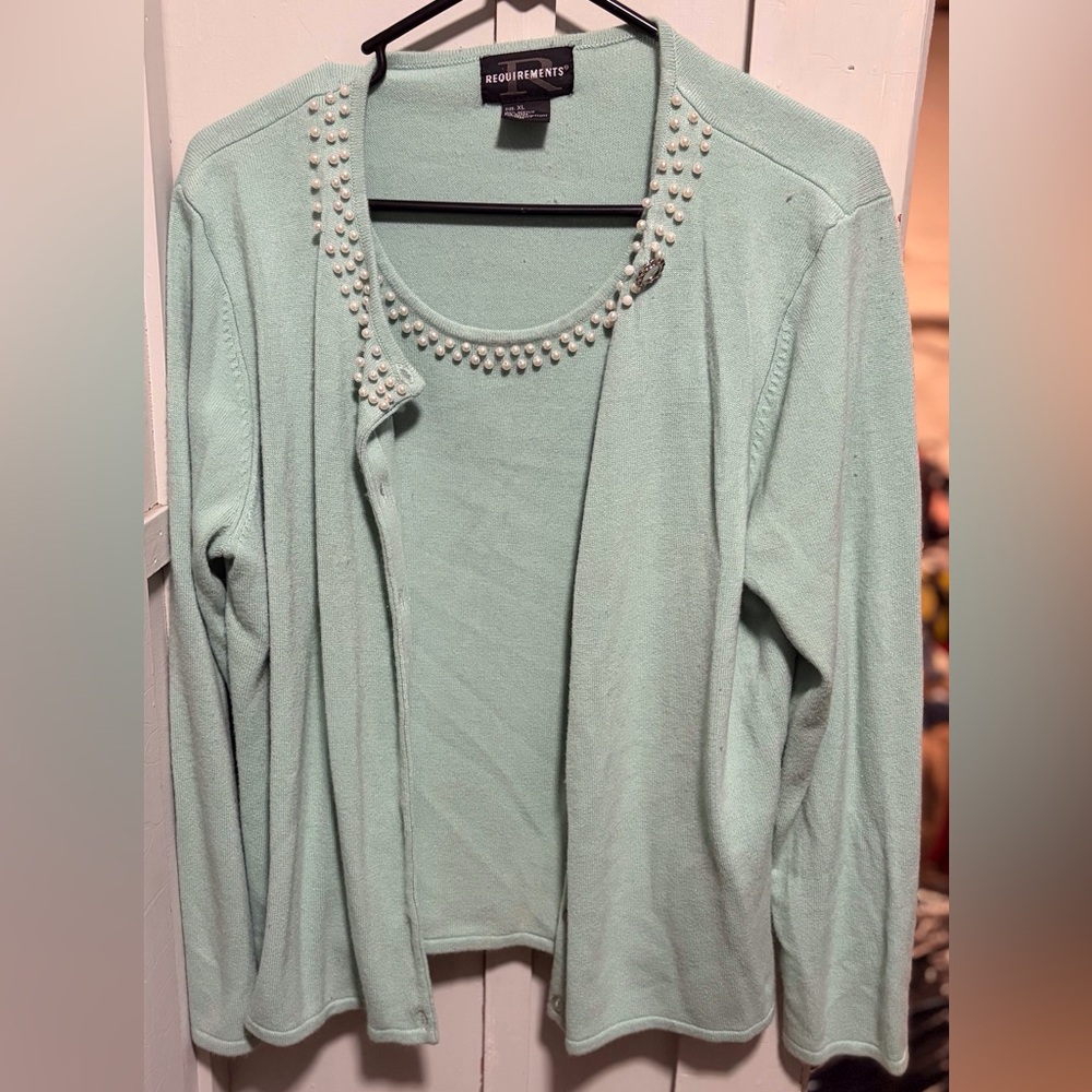 Womens requirements sweater size xl